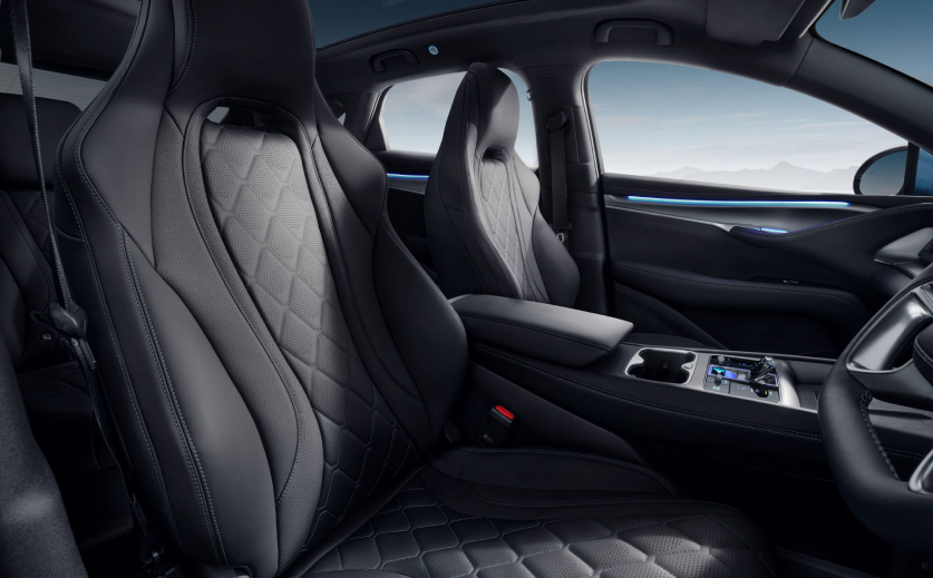 ventilated-seats-byd-sealion-7